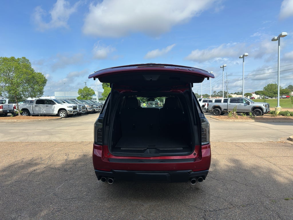2025 Chevrolet Suburban RST