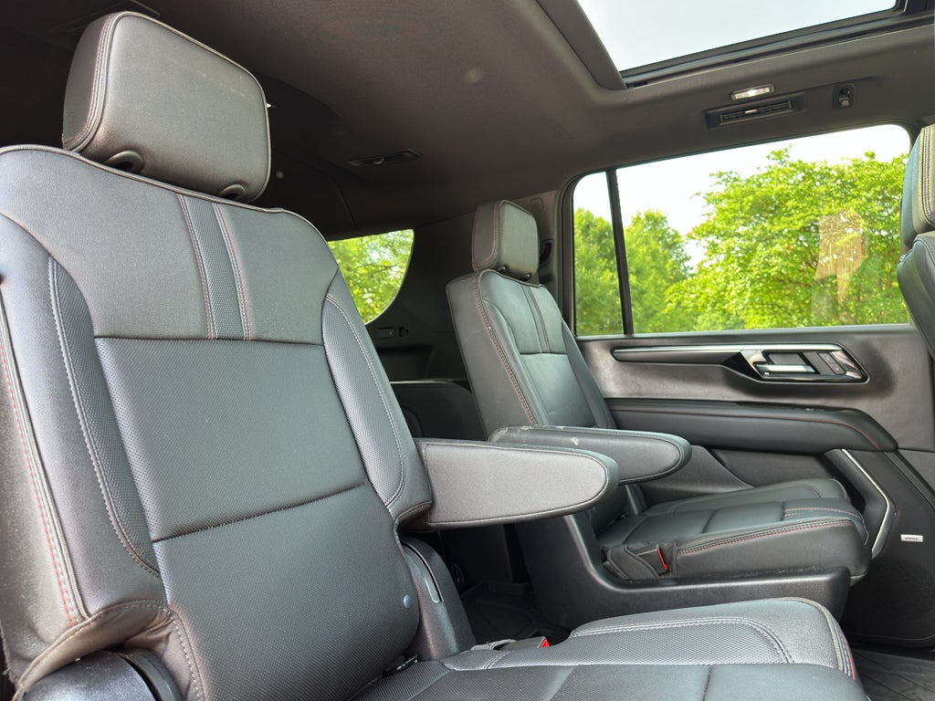 2025 Chevrolet Suburban RST