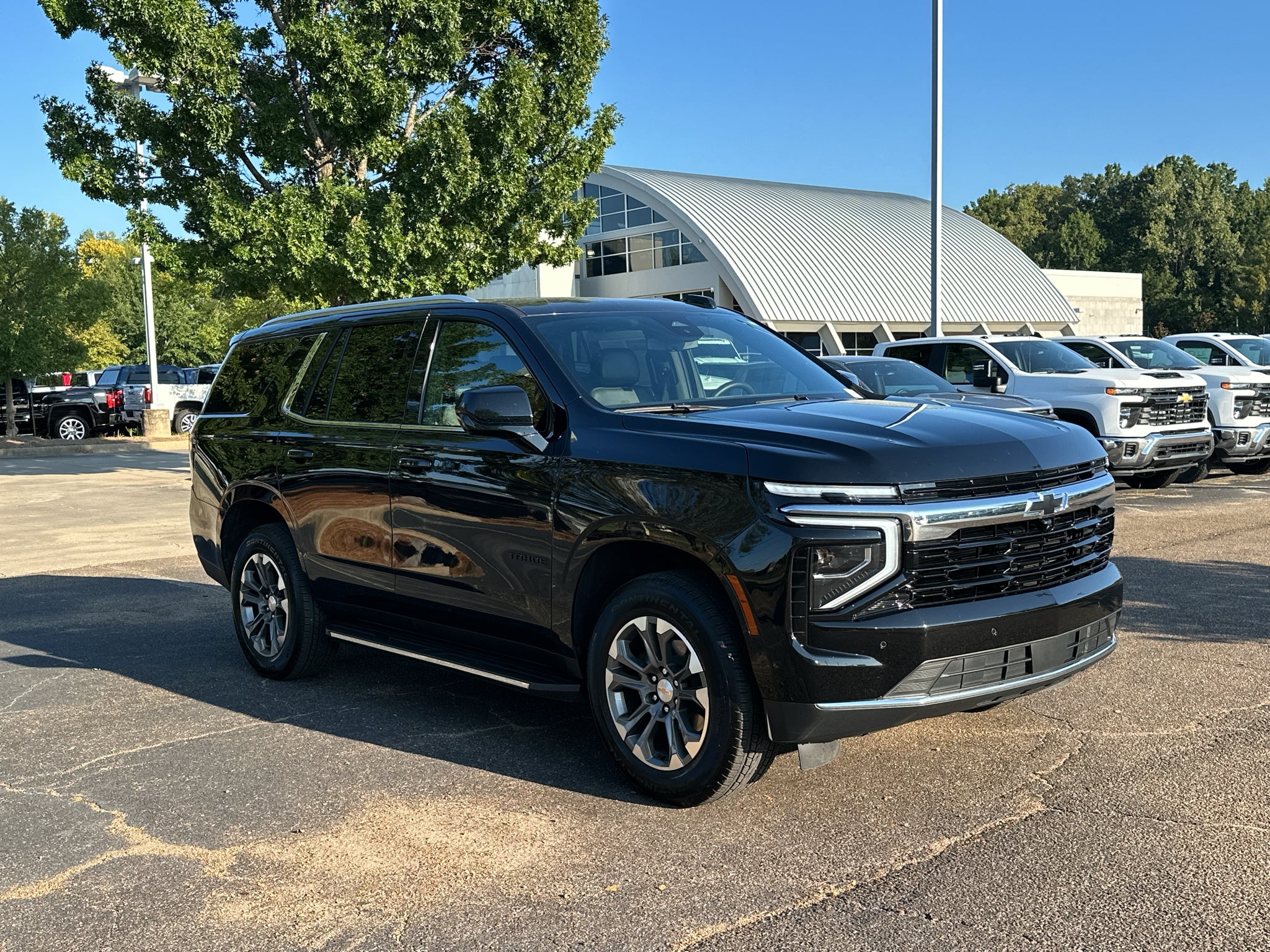 2025 Chevrolet Tahoe LS