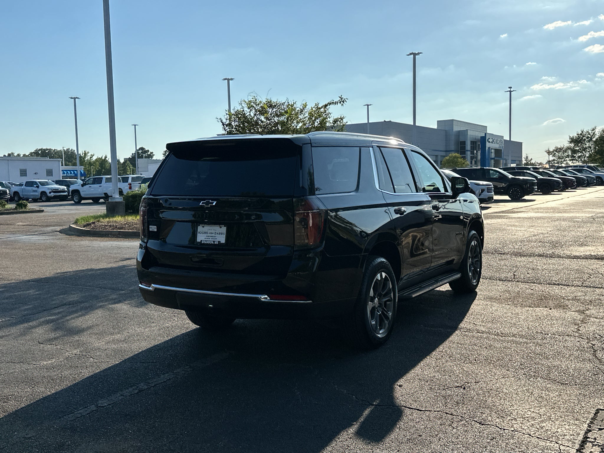 2025 Chevrolet Tahoe LS
