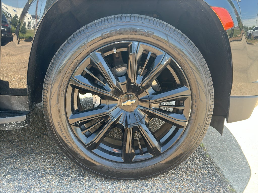2023 Chevrolet Suburban RST