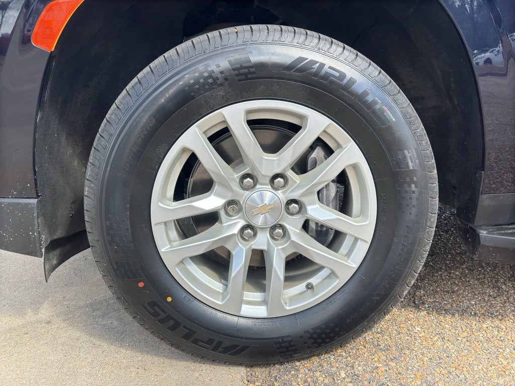 2022 Chevrolet Suburban LS