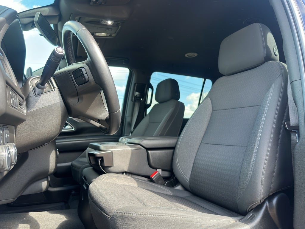 2022 Chevrolet Suburban LS