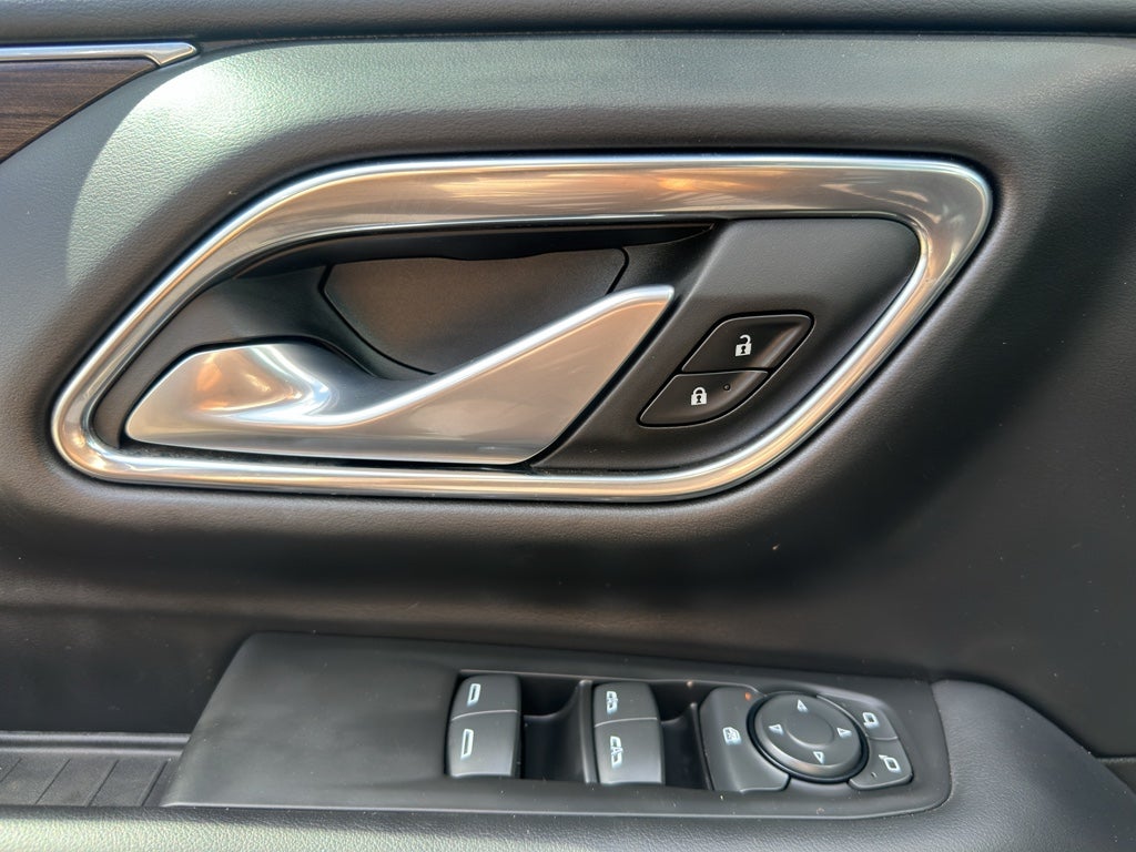 2022 Chevrolet Suburban LS