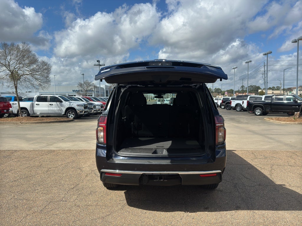 2022 Chevrolet Suburban LS