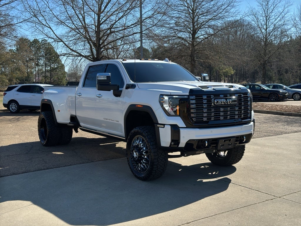 2025 GMC Sierra 3500 HD Denali Ultimate DRW
