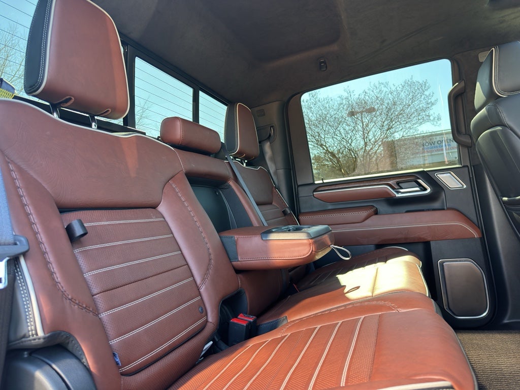 2025 GMC Sierra 3500 HD Denali Ultimate DRW