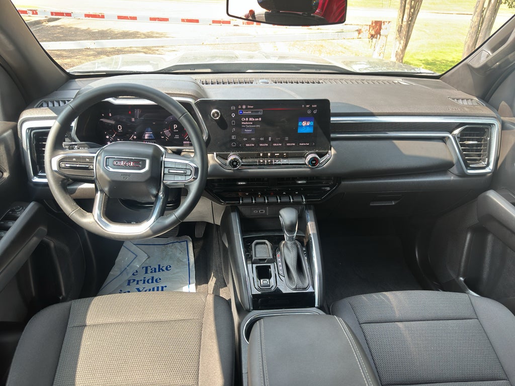 2025 GMC Canyon Elevation