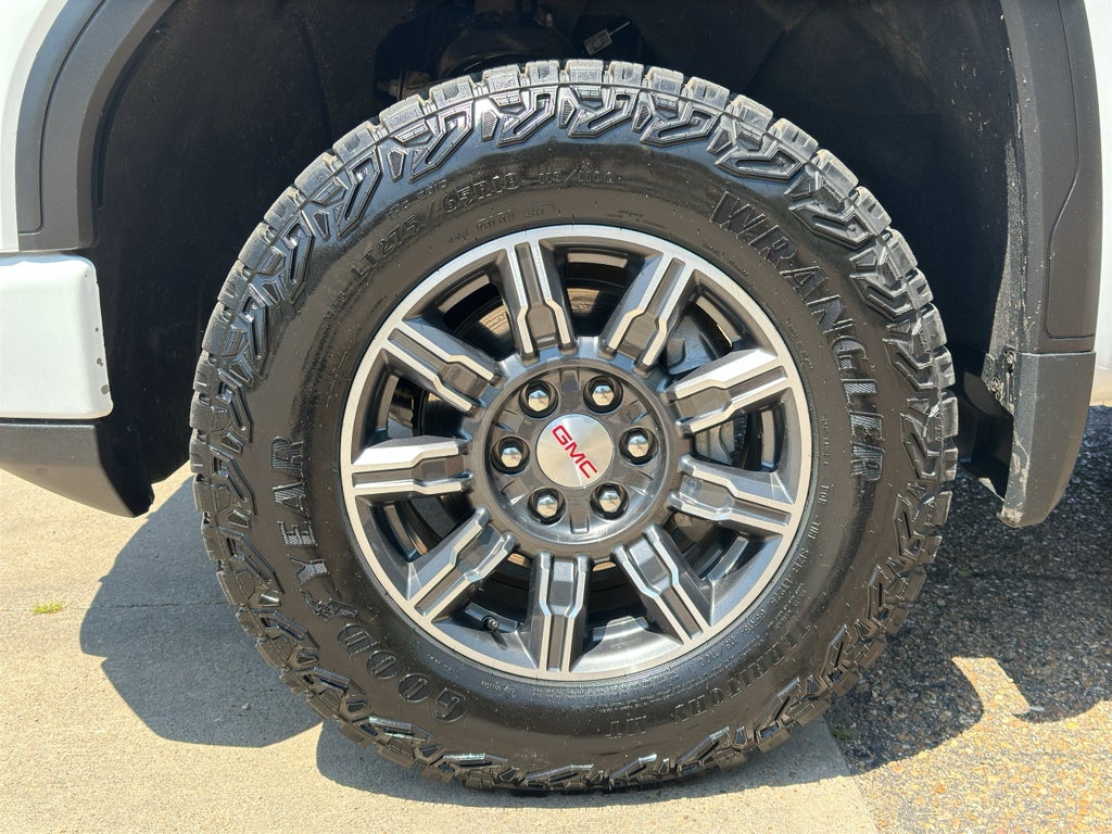 2025 GMC Sierra 1500 AT4