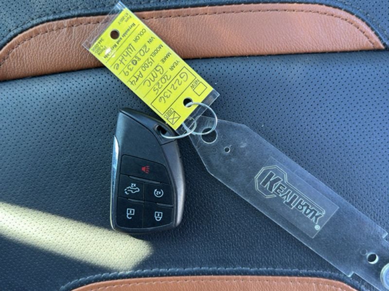 2025 GMC Sierra 1500 AT4