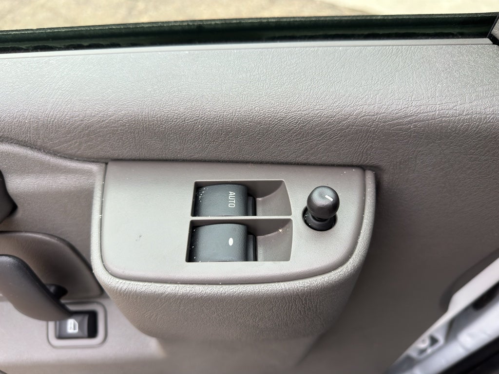 2024 GMC Savana Cargo 2500 Work Van