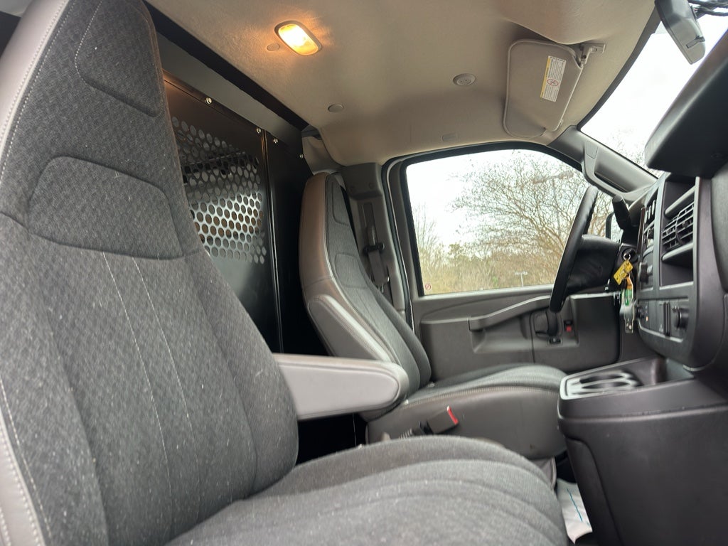 2024 GMC Savana Cargo 2500 Work Van