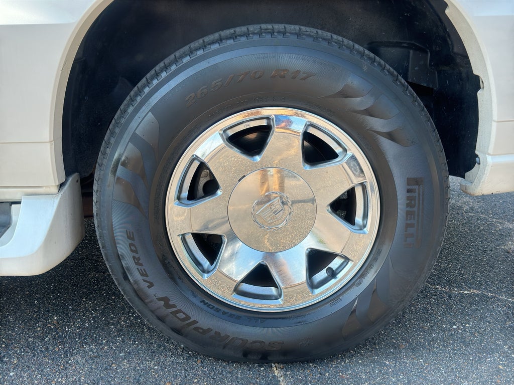 2003 Cadillac Escalade Standard