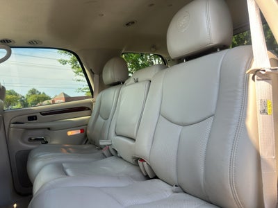 2003 Cadillac Escalade Standard