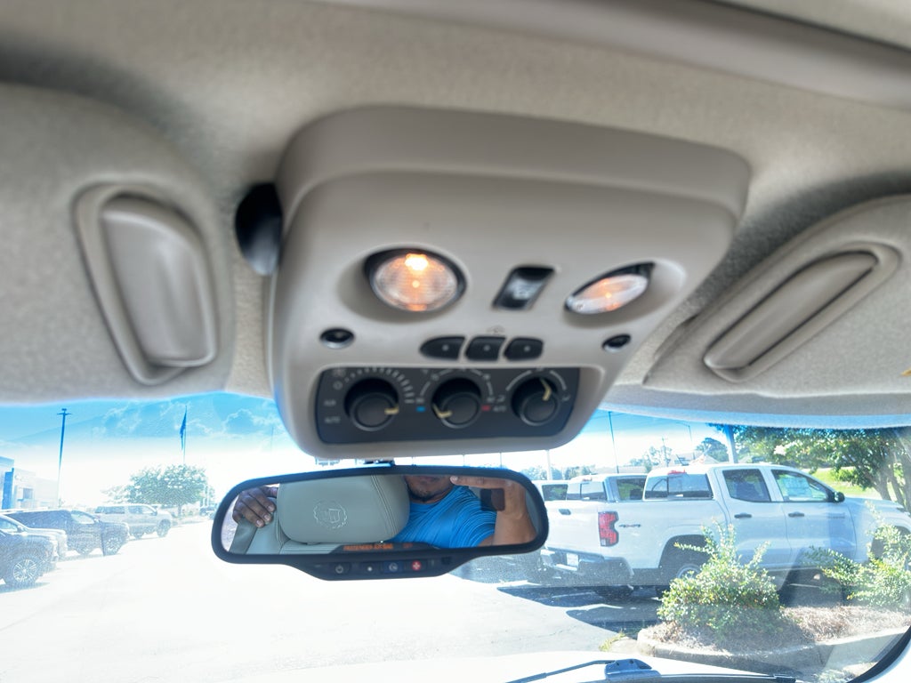 2003 Cadillac Escalade Standard