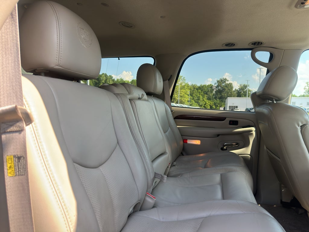 2003 Cadillac Escalade Standard