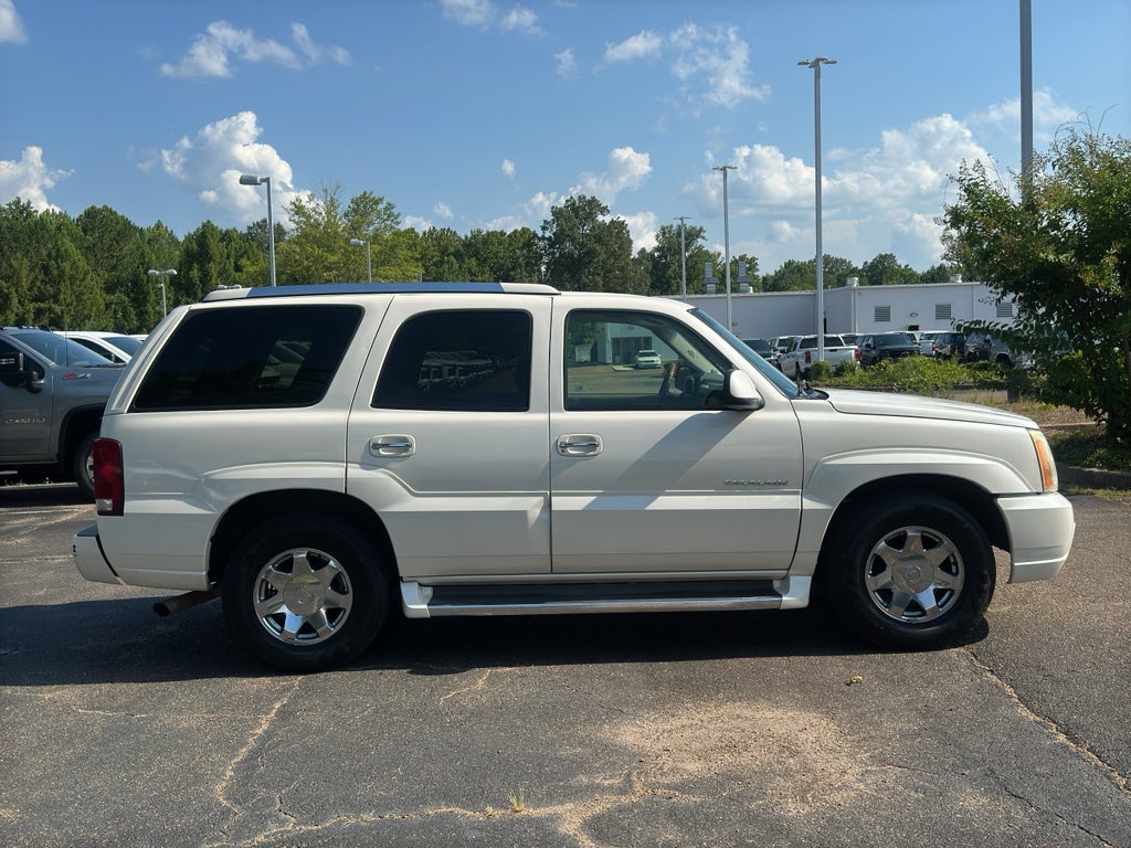 2003 Cadillac Escalade Standard