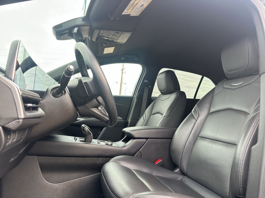 2025 Cadillac XT4 Premium Luxury