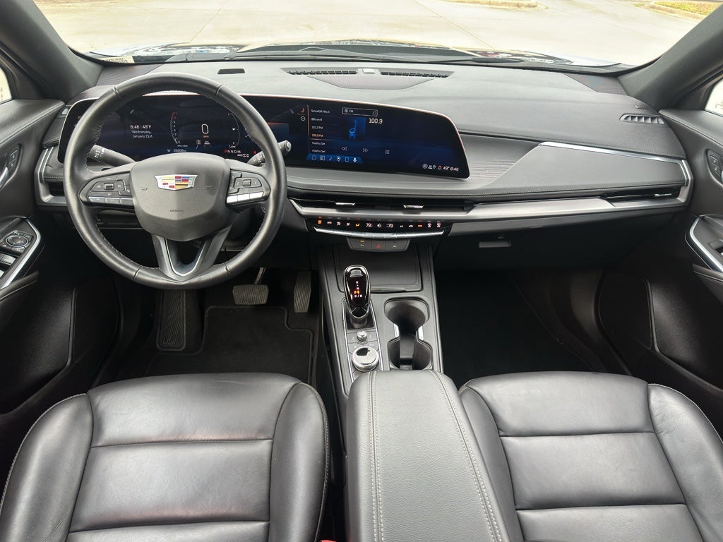 2025 Cadillac XT4 Premium Luxury