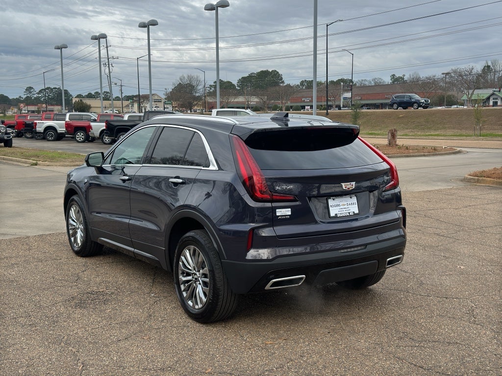 2025 Cadillac XT4 Premium Luxury