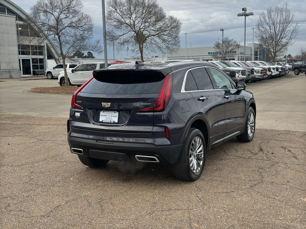 2025 Cadillac XT4 Premium Luxury