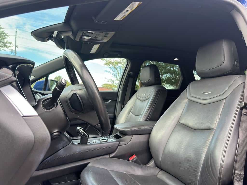 2023 Cadillac XT5 FWD Premium Luxury