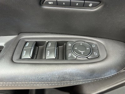 2023 Cadillac XT5 FWD Premium Luxury