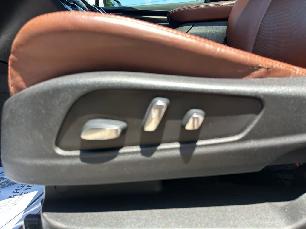 2021 Cadillac XT5 AWD Premium Luxury