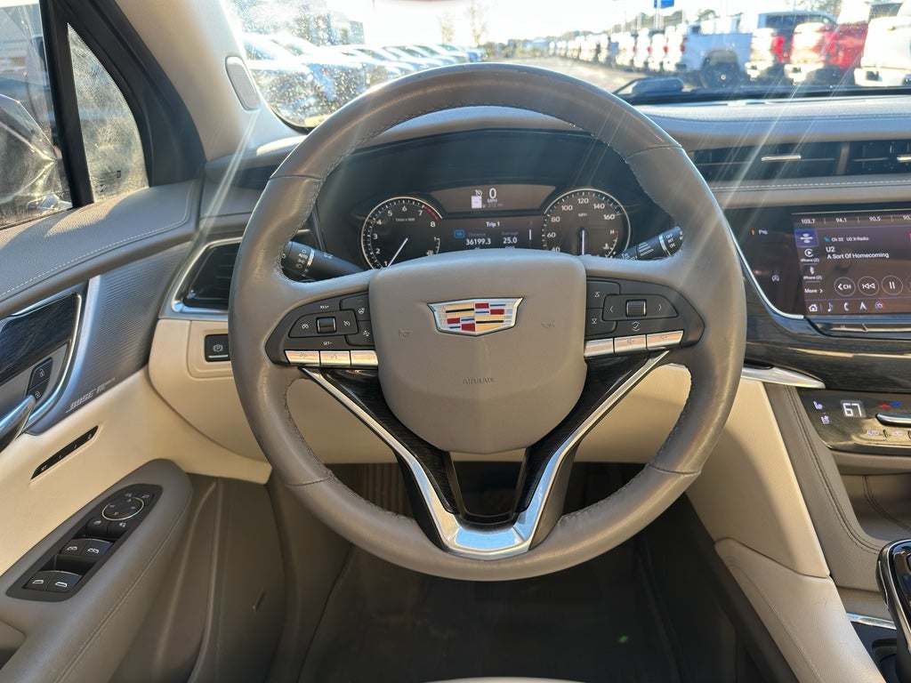 2023 Cadillac XT6 Premium Luxury