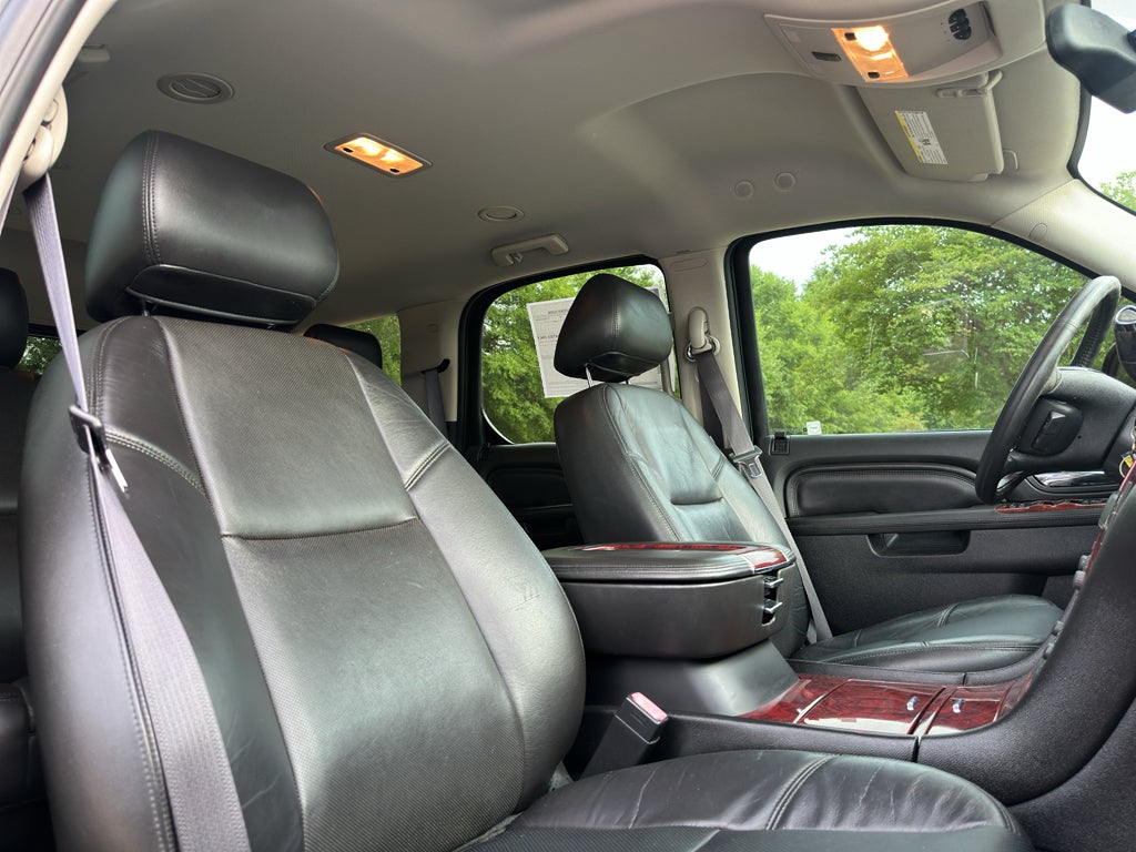 2012 Cadillac Escalade Luxury