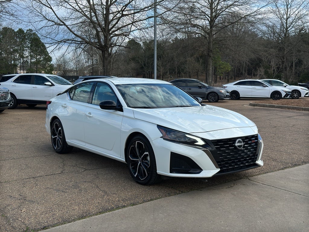 2024 Nissan Altima SR FWD
