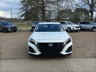 2024 Nissan Altima SR FWD