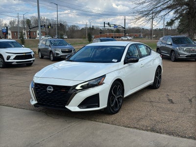 2024 Nissan Altima SR FWD