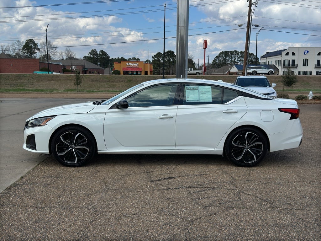 2024 Nissan Altima SR FWD