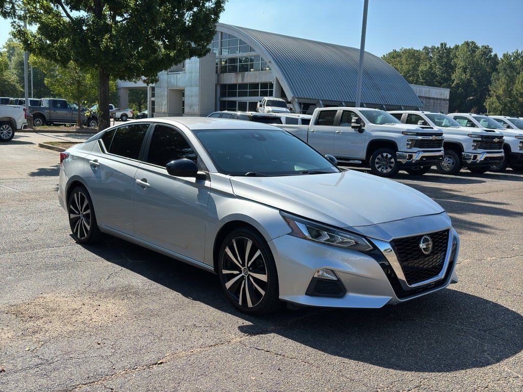 2021 Nissan Altima SR FWD