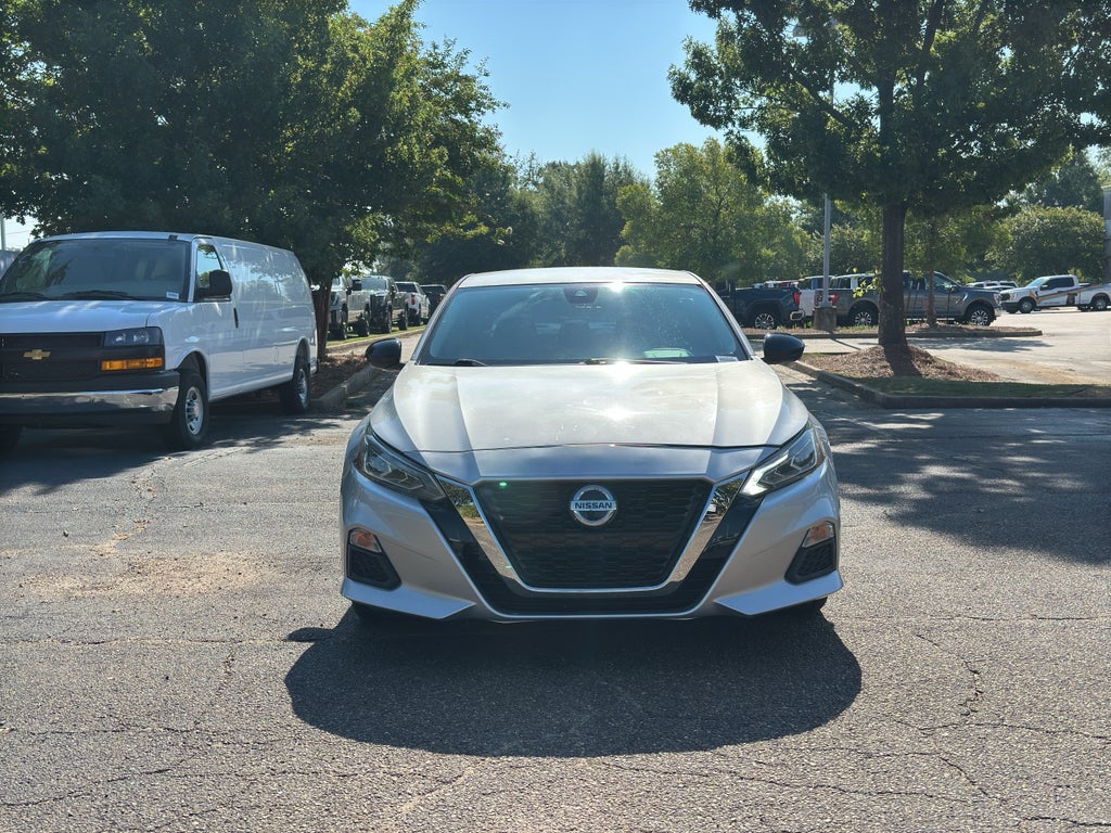 2021 Nissan Altima SR FWD