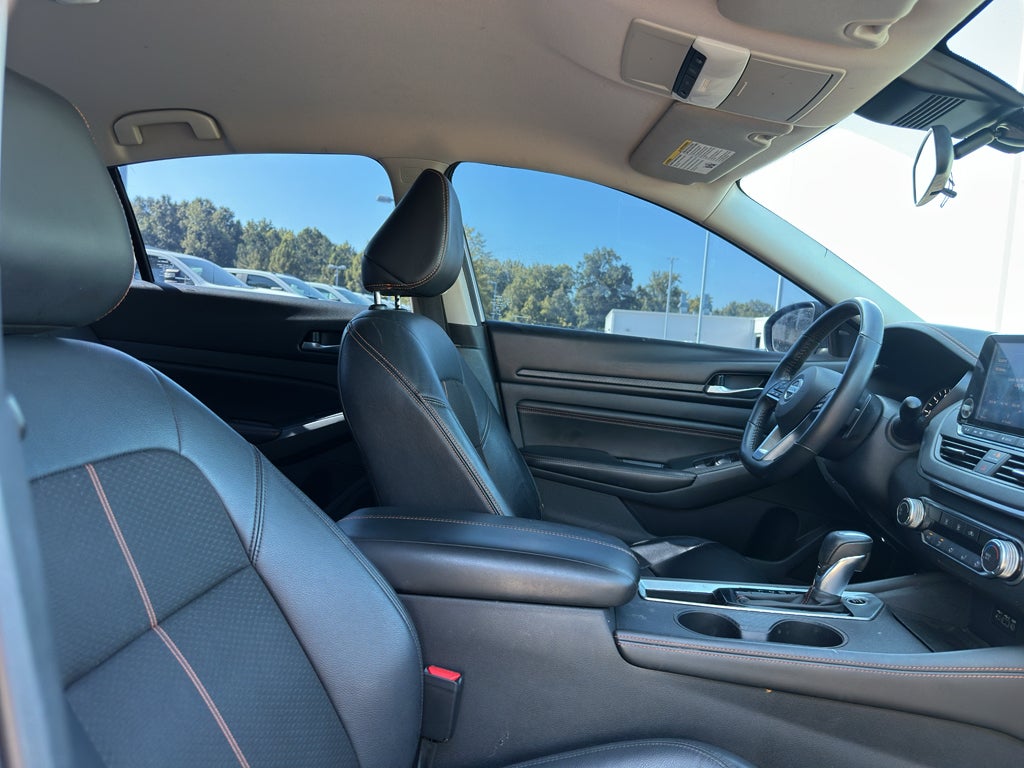 2021 Nissan Altima SR FWD