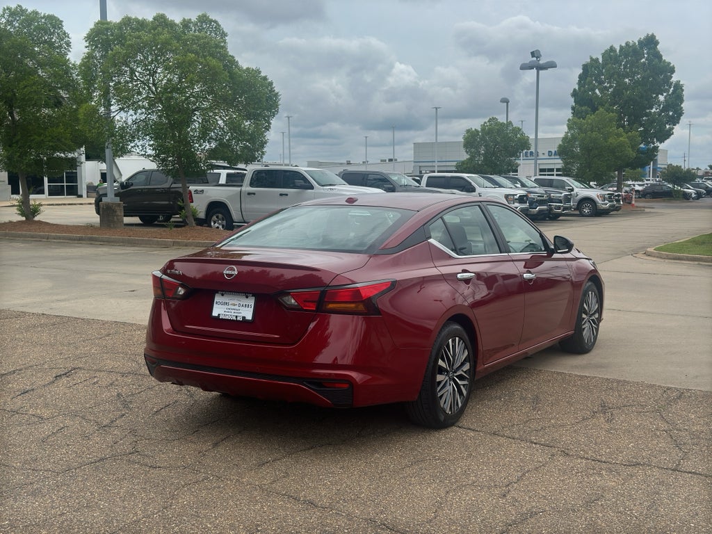 2025 Nissan Altima SV