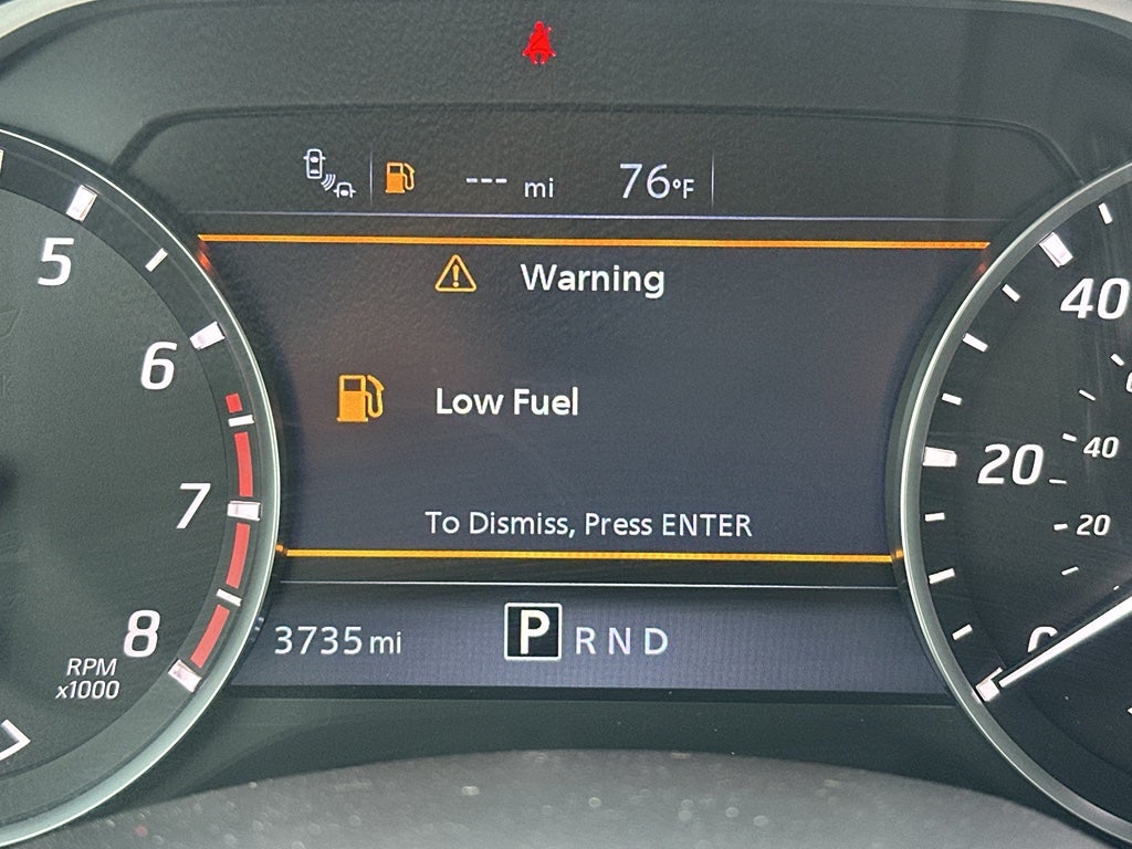 2024 Nissan TITAN Crew Cab SV 4x2