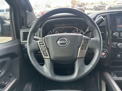 2024 Nissan TITAN Crew Cab SV 4x2