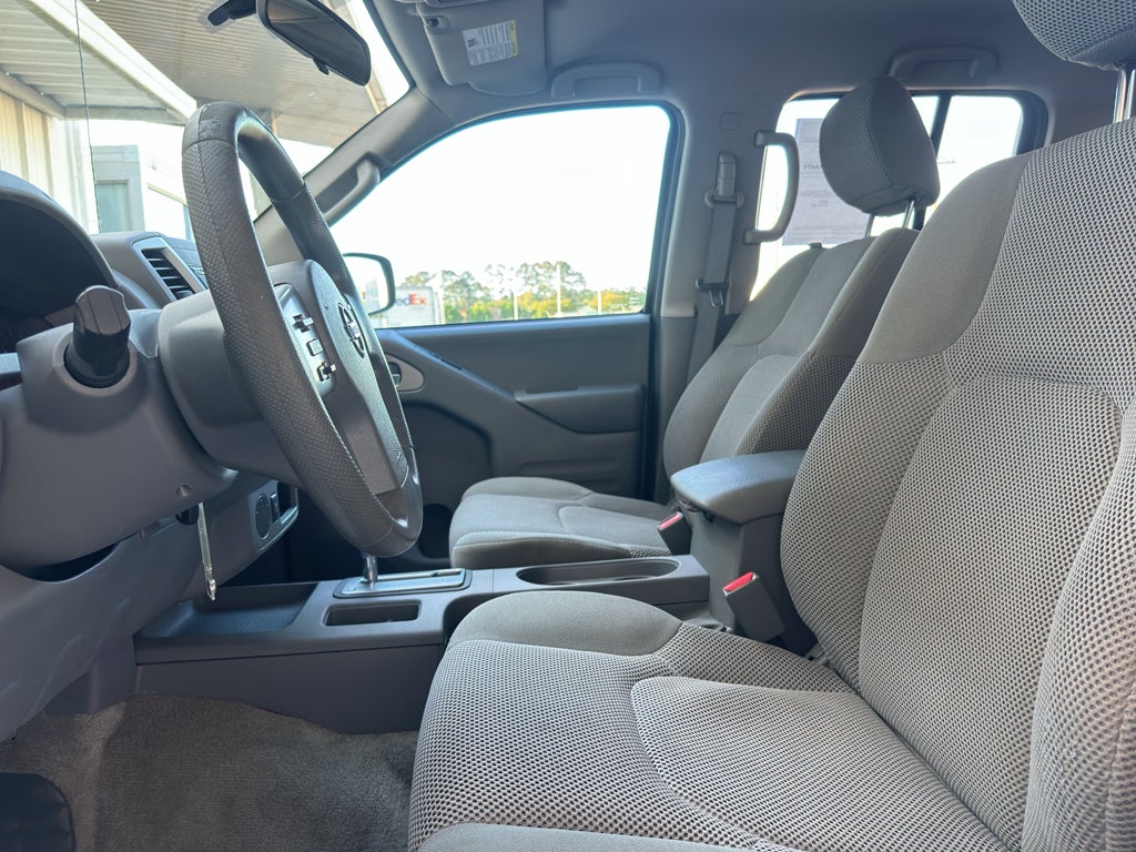 2017 Nissan Frontier SV