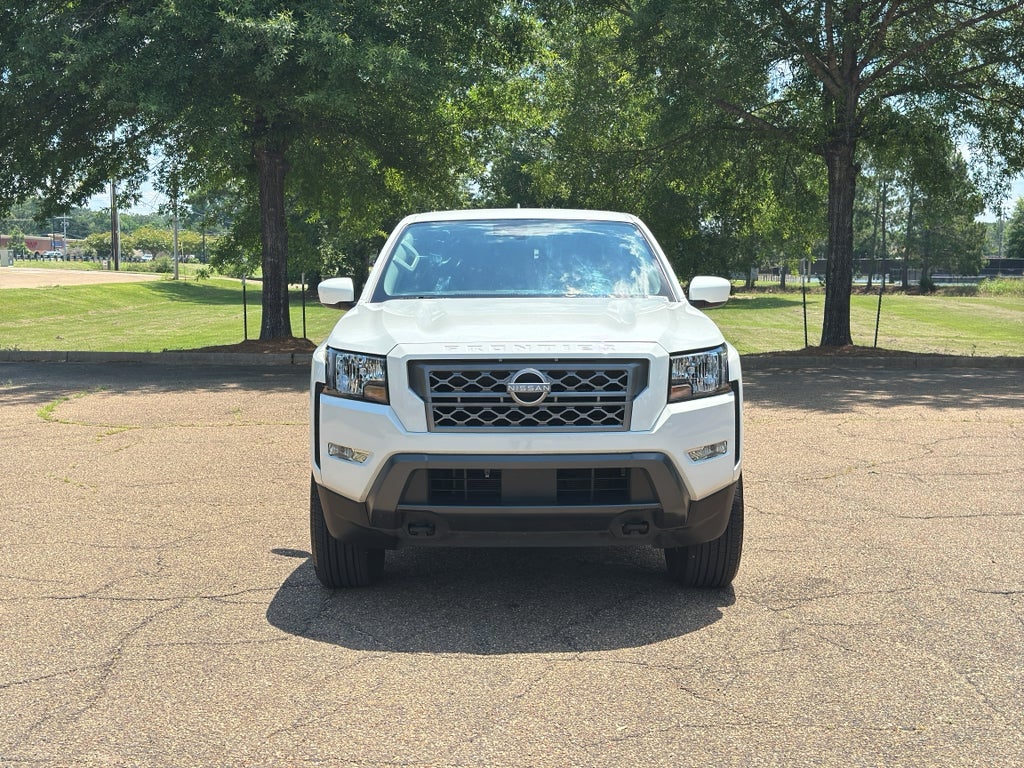 2024 Nissan Frontier Crew Cab SV 4x4
