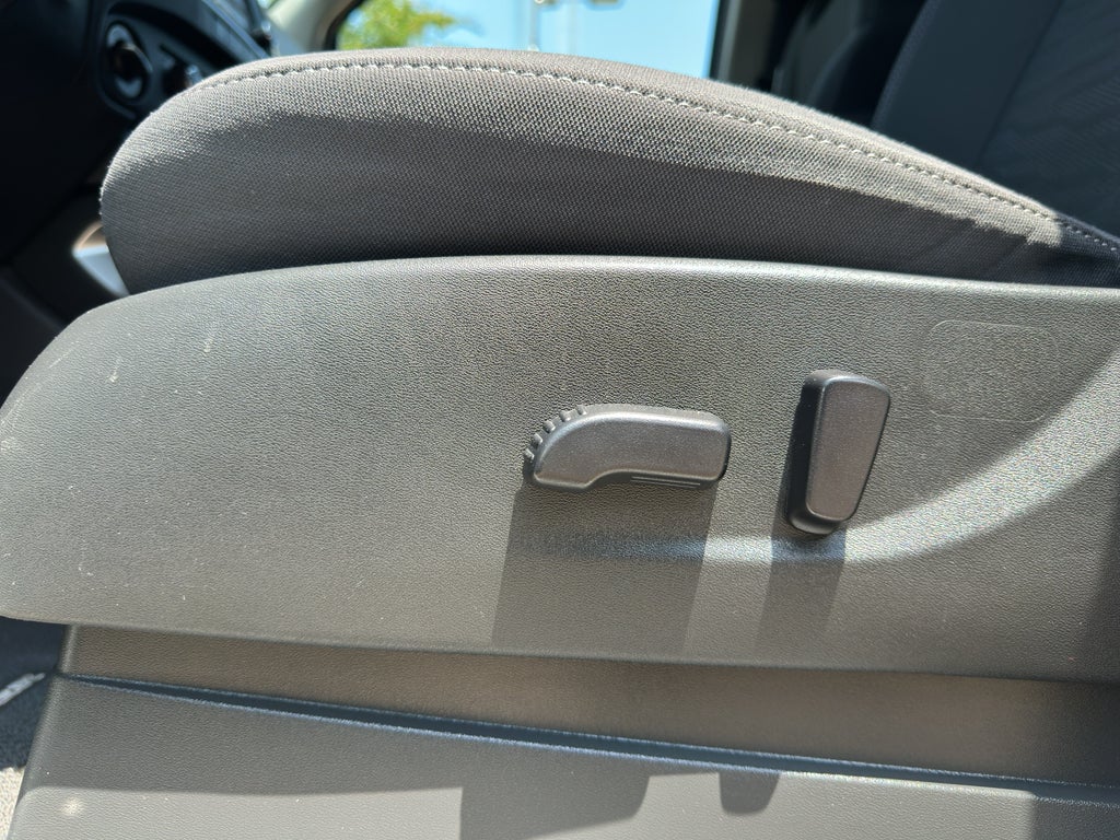 2024 Nissan Frontier Crew Cab SV 4x4