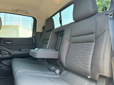 2024 Nissan Frontier Crew Cab SV 4x4