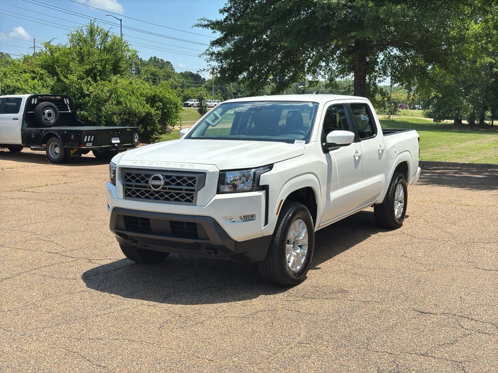 2024 Nissan Frontier Crew Cab SV 4x4