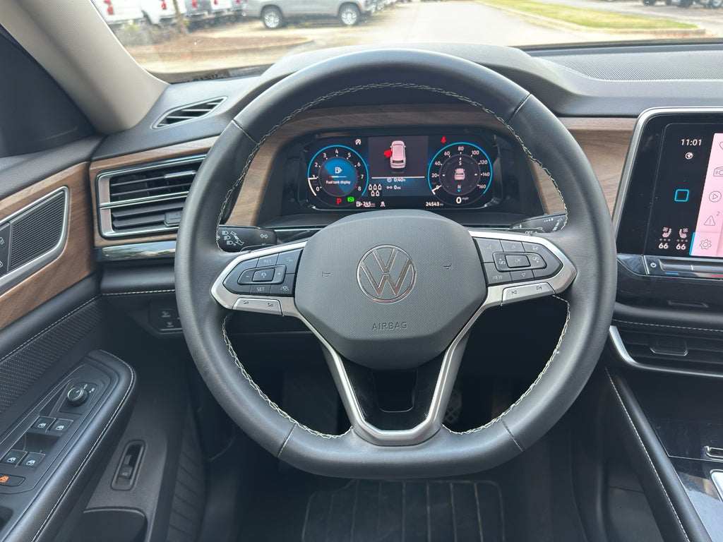 2024 Volkswagen Atlas 2.0T SE w/Technology
