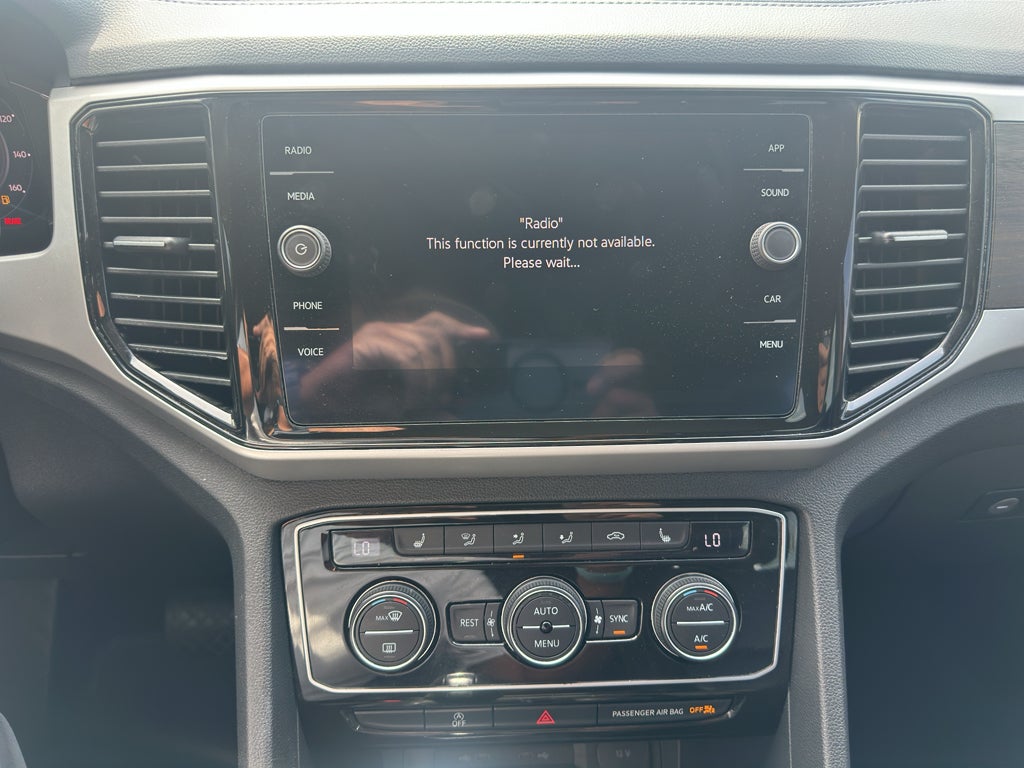 2022 Volkswagen Atlas 2.0T SE w/Technology
