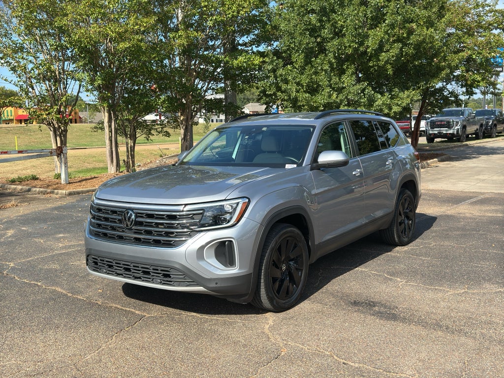 2024 Volkswagen Atlas 2.0T SE w/Technology