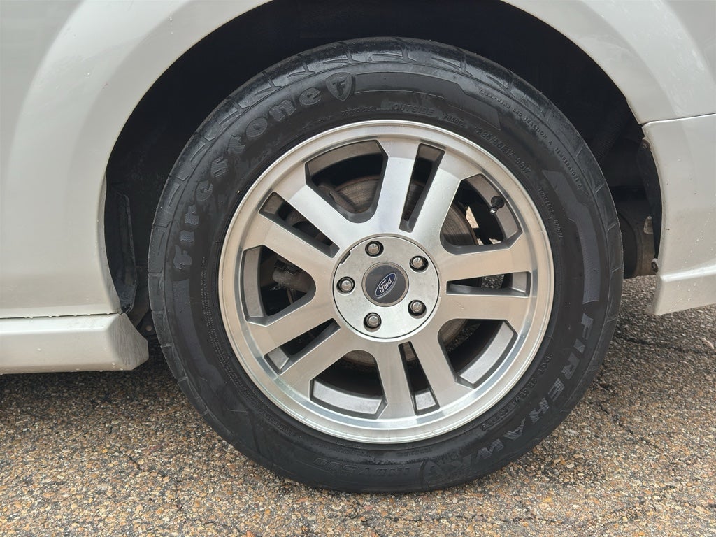 2005 Ford Mustang GT Deluxe