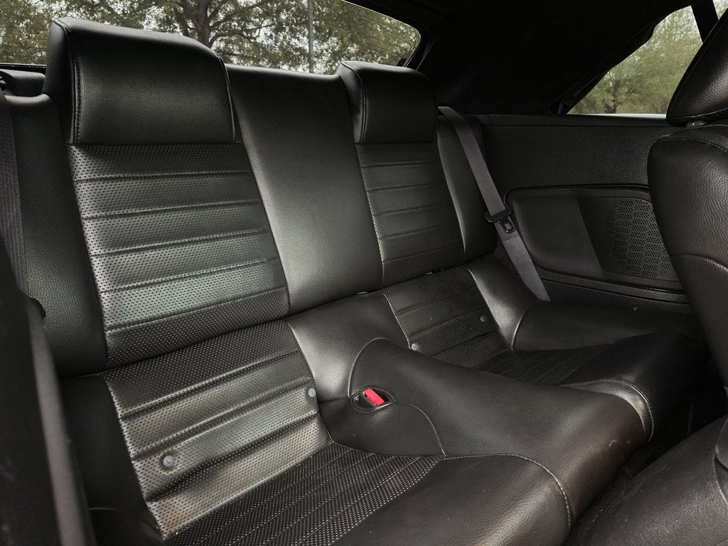 2005 Ford Mustang GT Deluxe